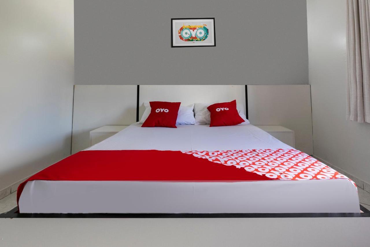 Oyo Sunshine Hotel 2*